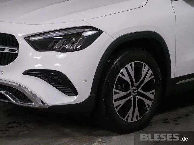 Mercedes-Benz GLA 180 GLA 180 d Progressive