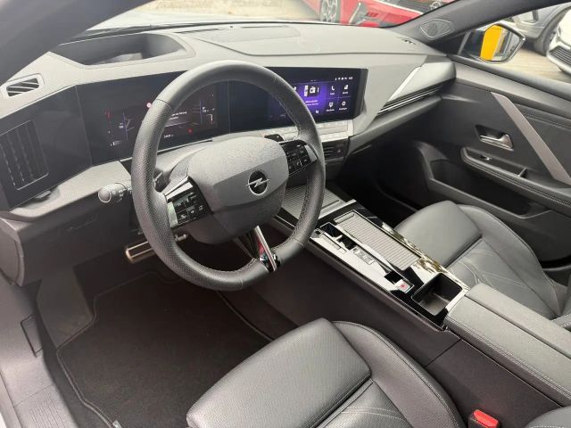 Opel Astra Sports Tourer Ultimate