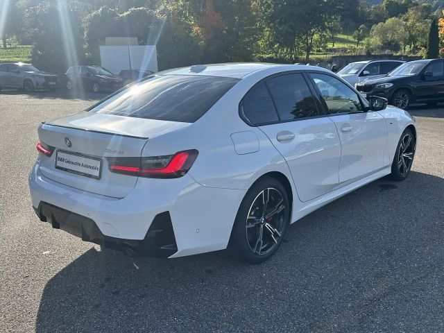 BMW 330 330i M-Sport Sedan