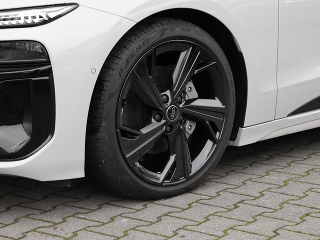 Audi A6 e-tron Avant Quattro