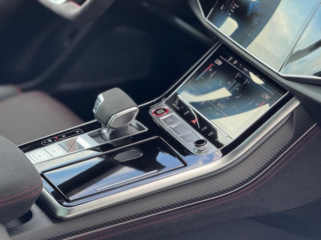 Audi RS Q8 Performance Quattro