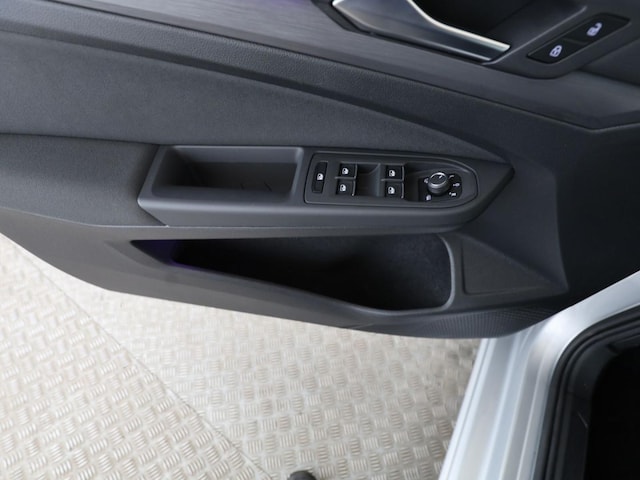 Volkswagen Golf 1.5 eTSI Golf VIII Style