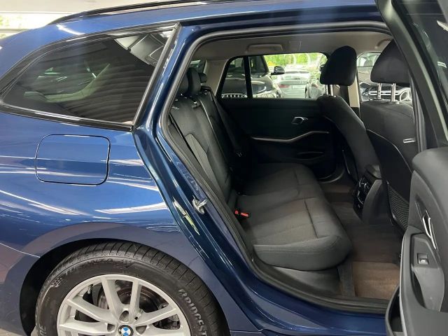 BMW 318 318d Touring