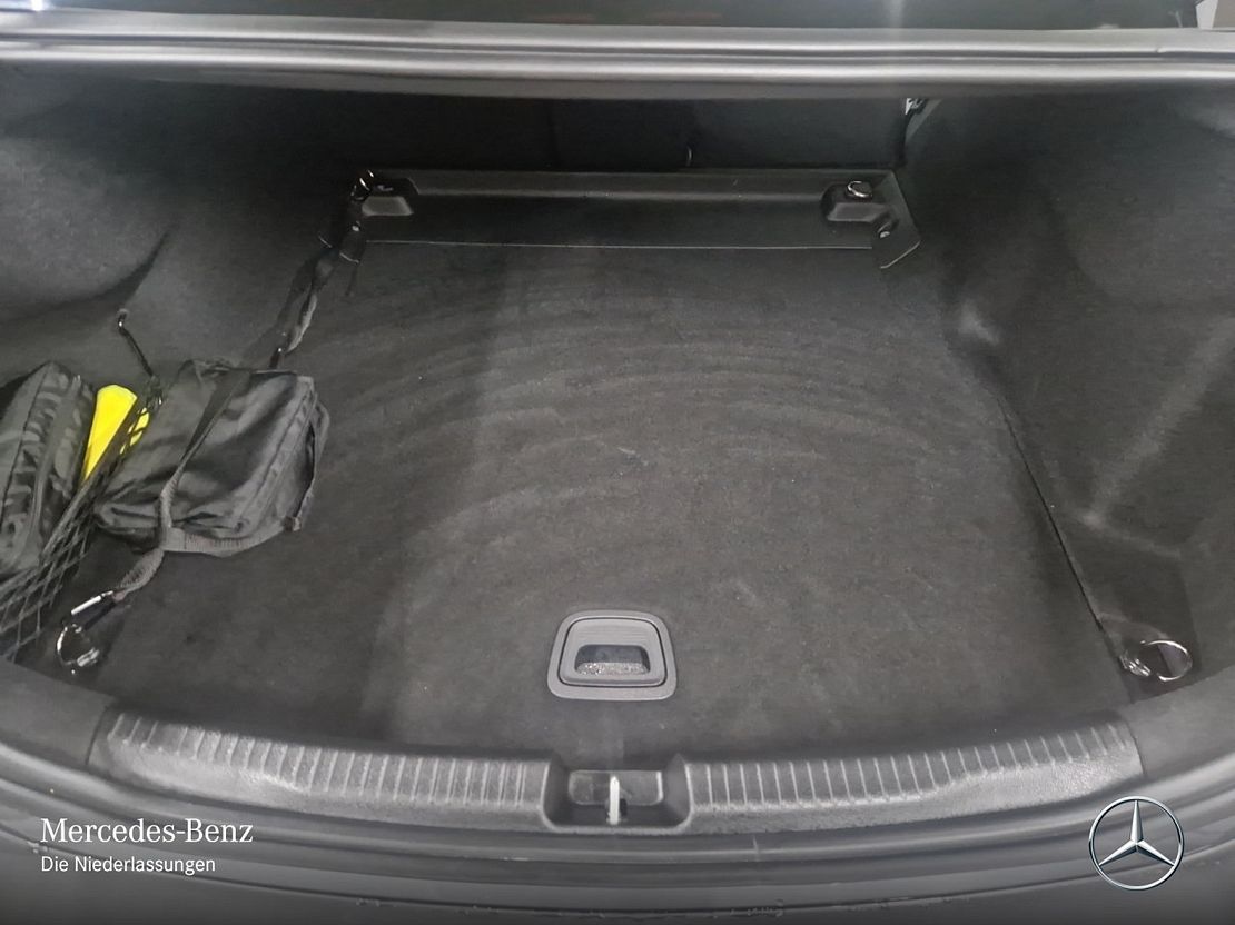 Mercedes-Benz C 200 C 200 d Sedan