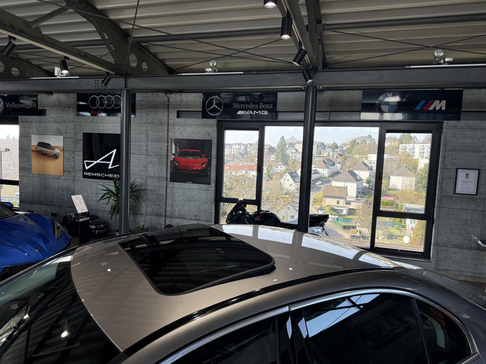 Mercedes-Benz C 200 AVANTGARDE Sedan