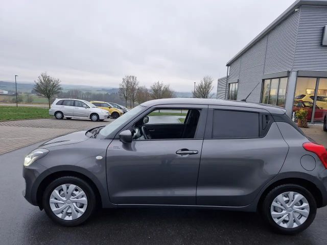 Suzuki Swift Club DualJet Hybrid