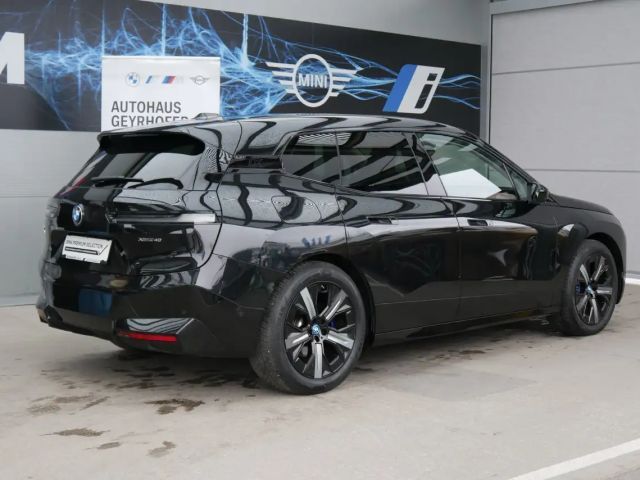 BMW iX xDrive40