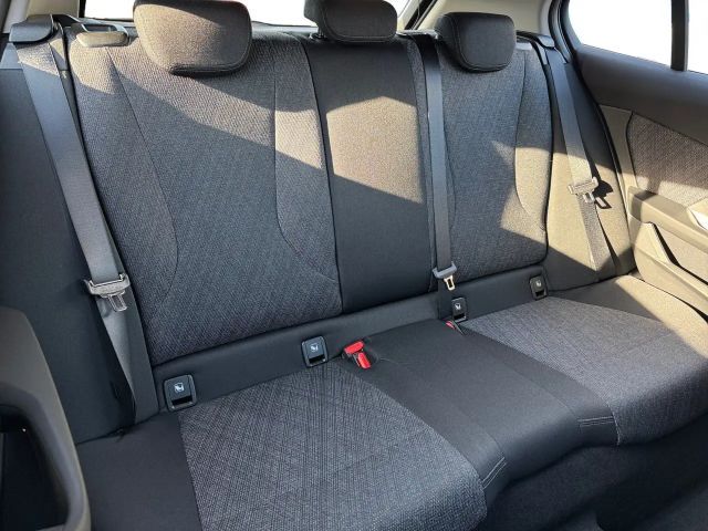 BMW 118 118d M-Sport Sedan