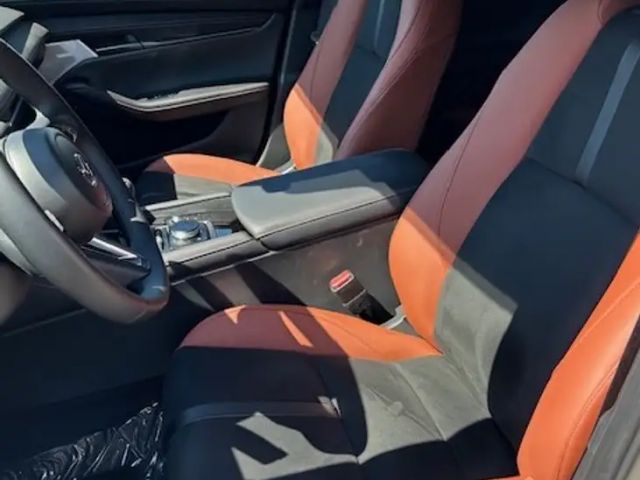 Mazda 3 2.5L SkyActiv e-Skyactiv