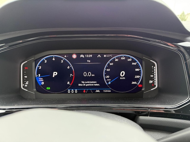 Volkswagen T-Roc T-ROC 1.5 E2 R-L  BT110 TSID7F