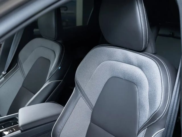 Volvo XC60 AWD Dark Plus Recharge T6