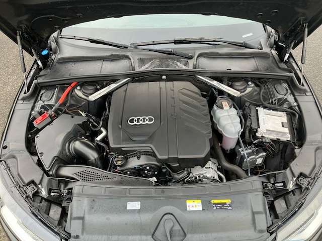Audi A4 35 TFSI Avant S-Tronic
