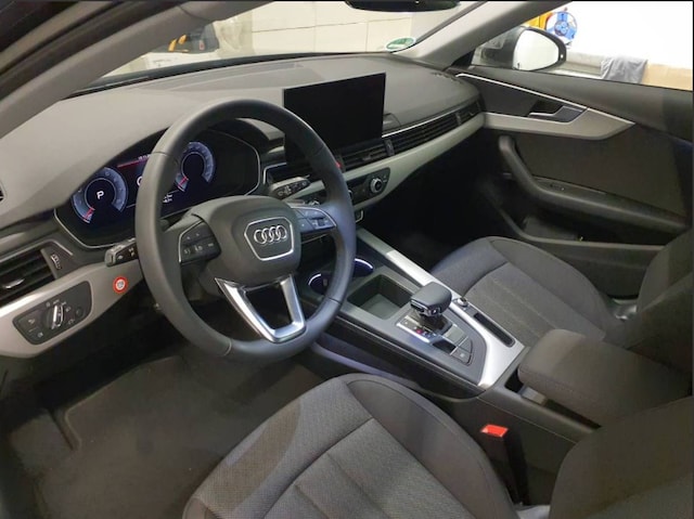 Audi A4 35 TFSI Avant S-Tronic