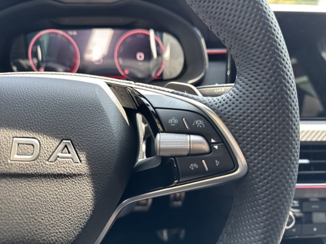 Skoda Scala 1,5 TSI, Travel Assist, pACC, Matrix-LED 7-Gang DSG