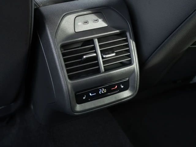 Skoda Superb 2.0 TDI Combi Sportline