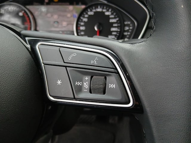 Audi A4 40 TFSI Avant S-Tronic