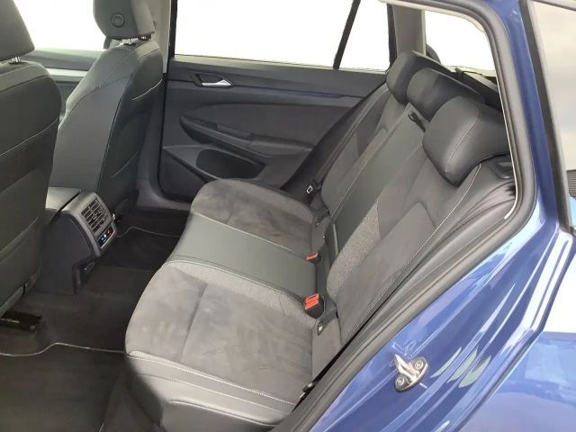 Volkswagen Golf 1.5 eTSI DSG Style Variant