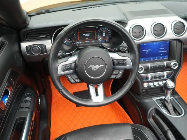 Ford Mustang Convertible GT 5.0 V8