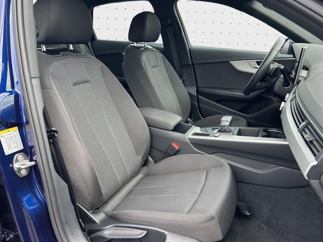Audi A4 40 TFSI S-Tronic Sedan