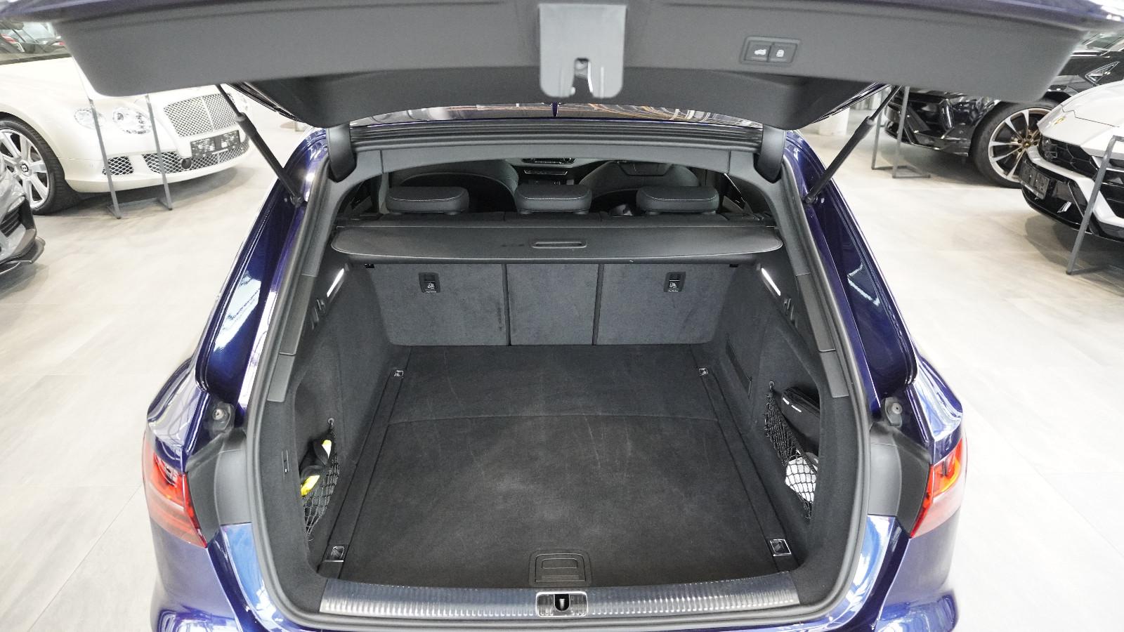 Audi A4 40 TFSI Avant Quattro S-Line