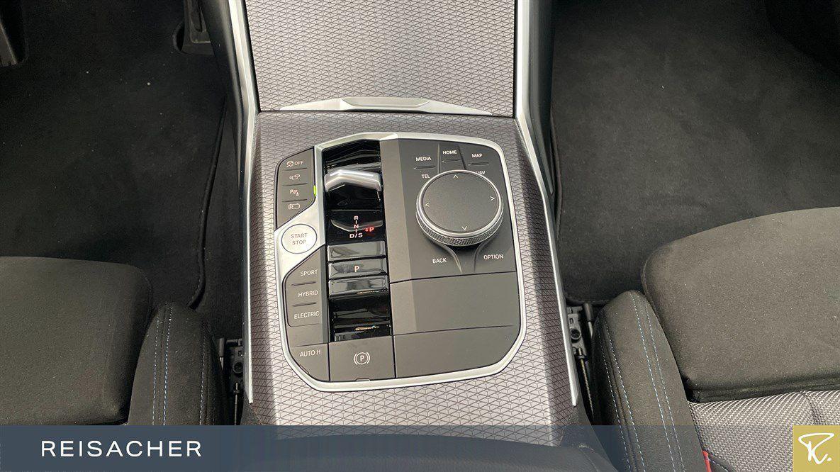 BMW 330 330e Touring xDrive