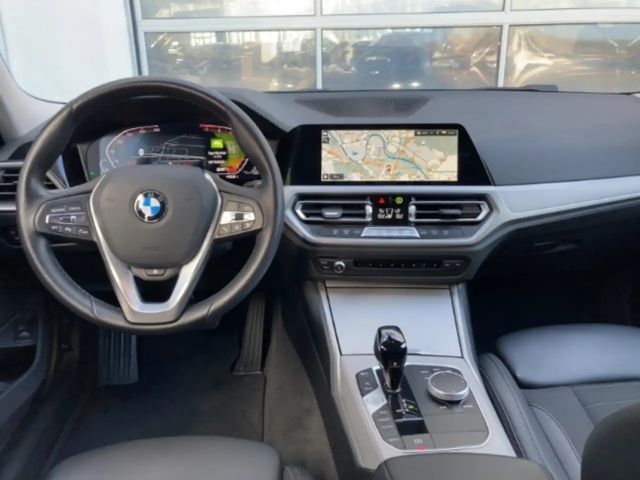 BMW 330 330i Touring