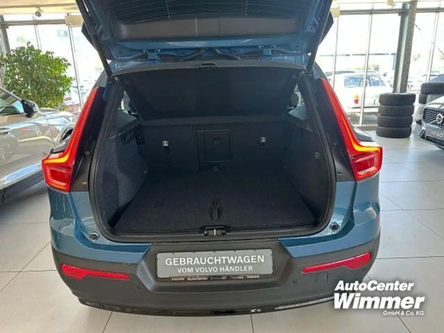 Volvo XC40 Business Dark Plus