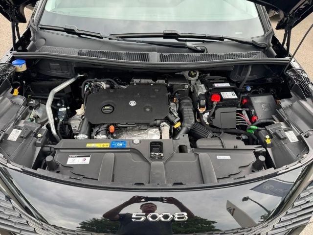 Peugeot 5008 EAT8 HDi