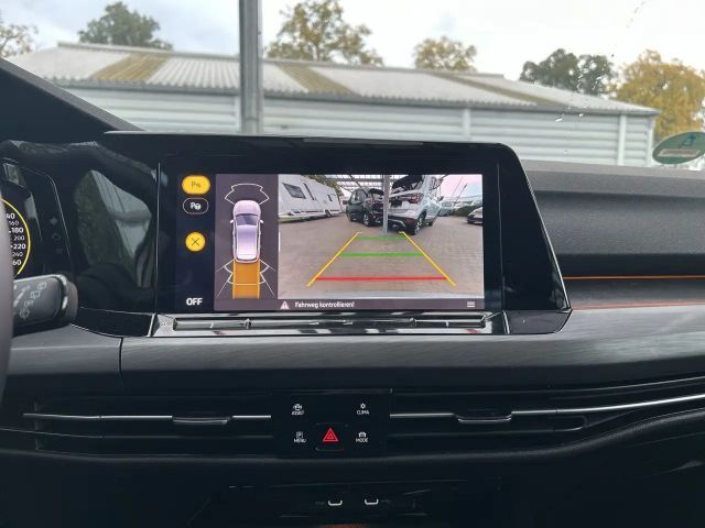 Volkswagen Golf 1.5 eTSI DSG