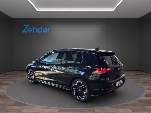 Volkswagen Golf DSG R-Line