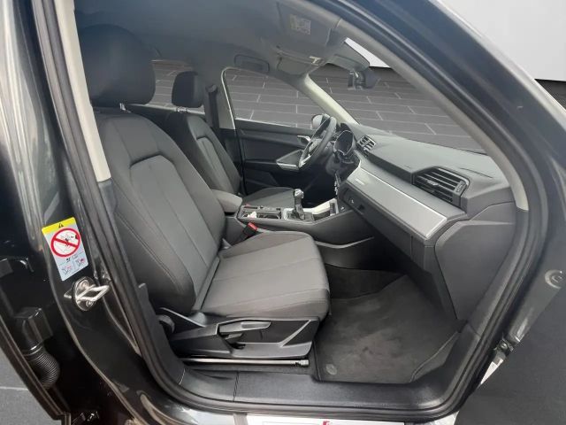 Audi Q3 35 TFSI S-Line S-Tronic