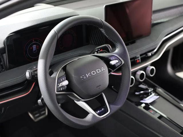 Skoda Superb Sportline iV