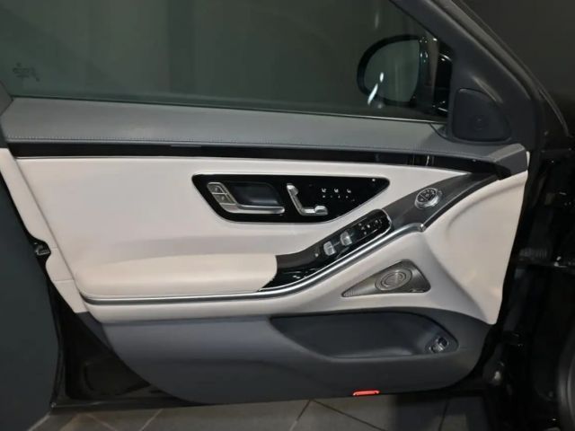 Mercedes-Benz S 350 4MATIC S 350 d Sedan