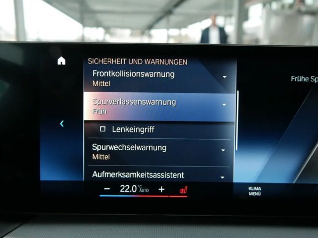 BMW 330 330e Sedan xDrive