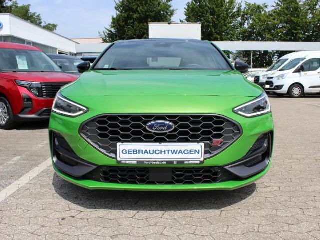 Ford Focus ST Line