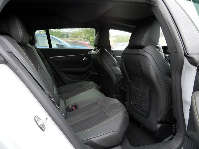 Peugeot 508 Hybrid4 SW