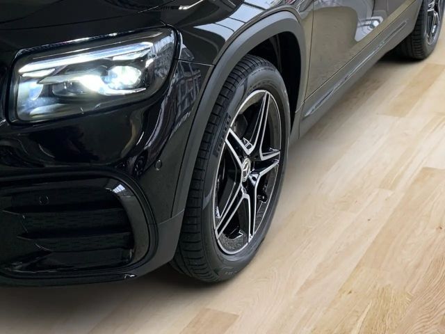 Mercedes-Benz GLB 220 4MATIC AMG Line