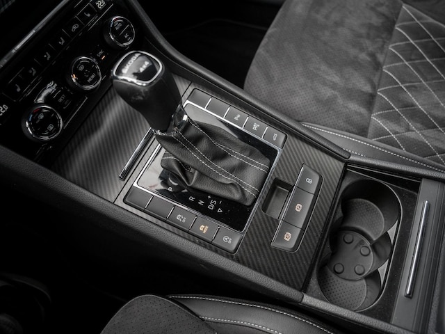 Skoda Superb 2.0 TDI Combi Sportline