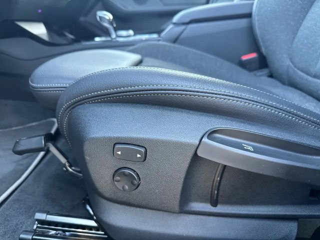 BMW 118 118i Sedan Sport Line