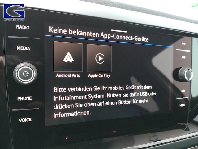 Volkswagen Polo Polo 1.0     R-L  BT070 TSID7F