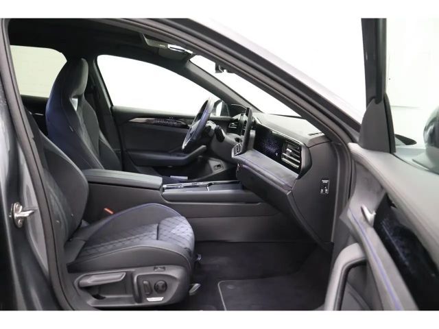 Volkswagen Passat 2.0 TDI R-Line Variant