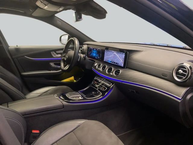 Mercedes-Benz E 300 E 300 e