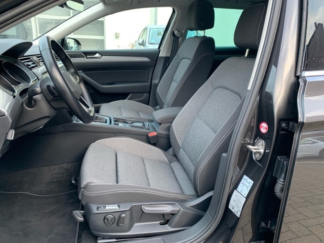 Volkswagen Passat 2.0 TDI Business DSG Variant