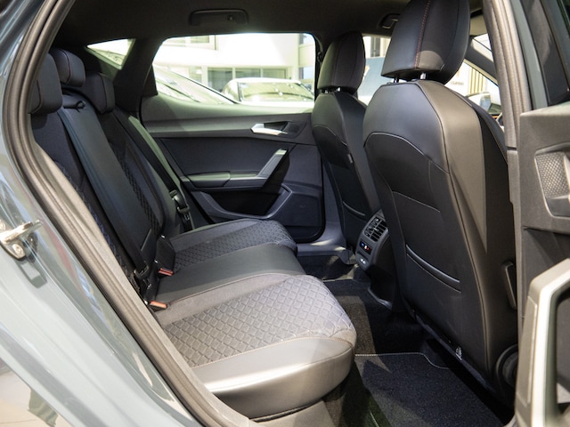 Seat Leon 1.5 eTSI FR-lijn