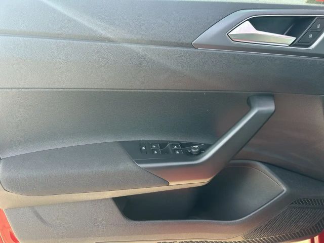 Volkswagen Taigo 1.5 TSI DSG R-Line