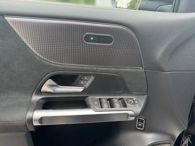 Mercedes-Benz EQB 300 4MATIC