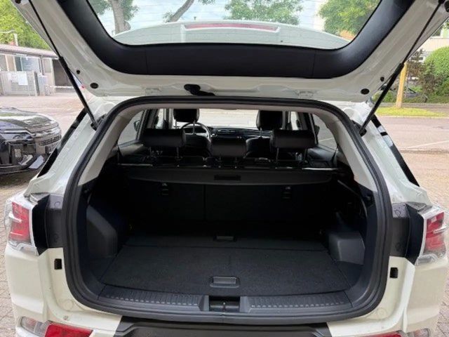 SsangYong Korando E-Motion Titanium vollelektrisch / Leder /Navi