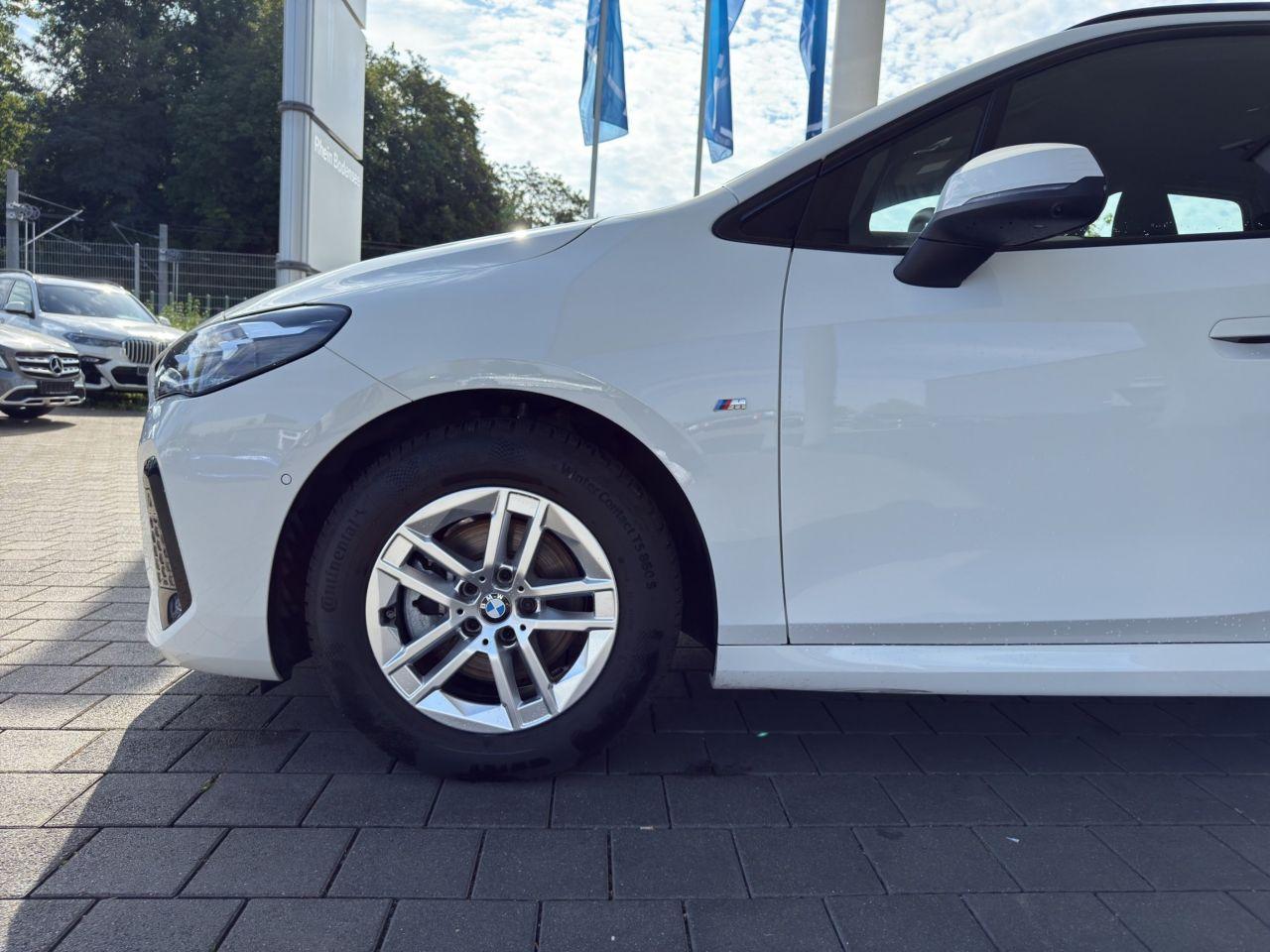 BMW 220 220i Active Tourer