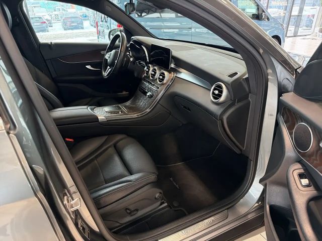 Mercedes-Benz GLC 220 4MATIC Coupé GLC 220 d