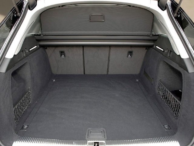Audi A4 40 TFSI Avant S-Tronic